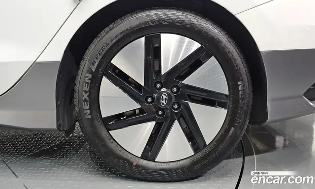Hyundai Ioniq 6 2022 0.1 автомат (гидро), миниатюра 6 Hyundai Ioniq 6 2022 0.1 автомат (гидро), миниатюра 6