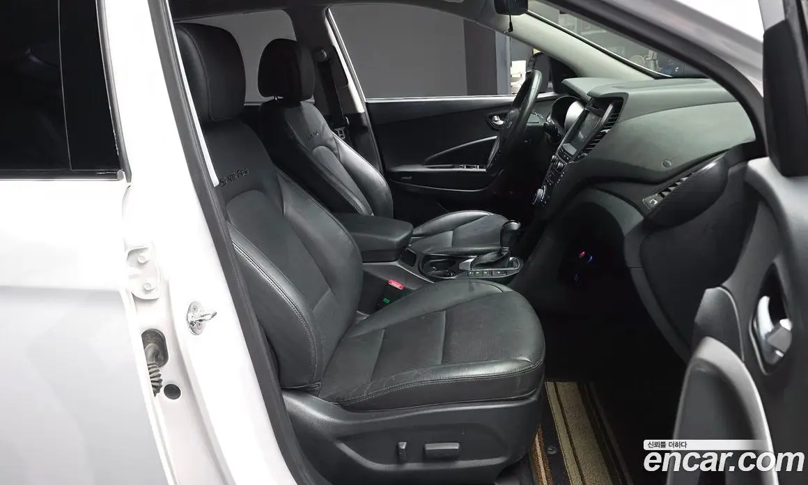 Hyundai Santa Fe 2016 2.2 автомат (гидро), фото 17