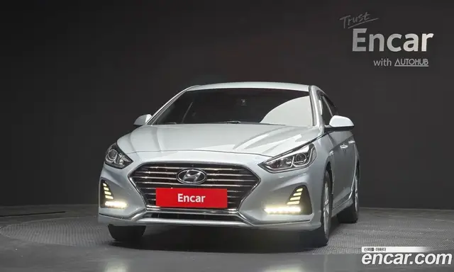Hyundai Sonata 2018 2.0 автомат (гидро), миниатюра 3