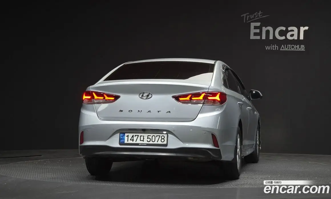 Hyundai Sonata 2018 2.0 автомат (гидро), фото 4