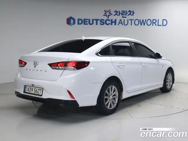 Hyundai Sonata 2018 2.0 автомат (гидро), миниатюра 2