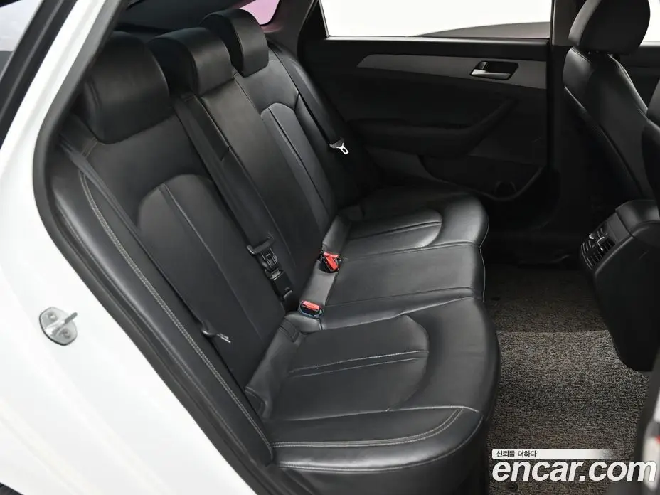 Hyundai Sonata 2018 2.0 автомат (гидро), фото 12