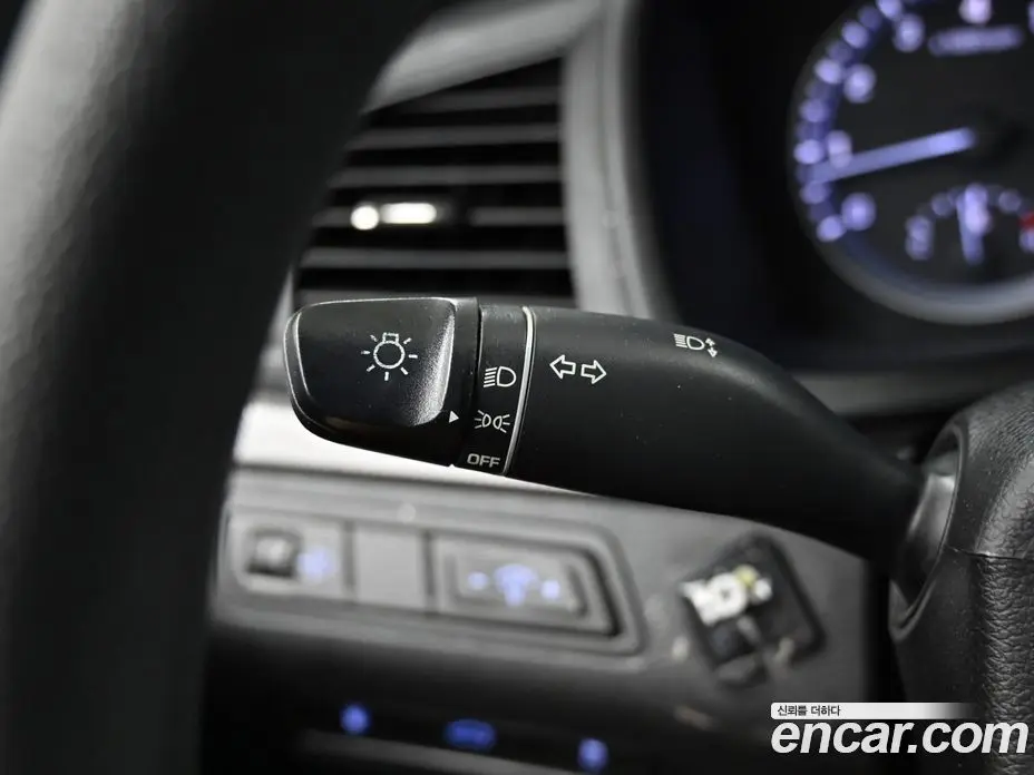 Hyundai Sonata 2018 2.0 автомат (гидро), фото 16