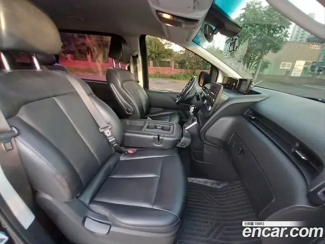 Hyundai Staria 2021 2.2 автомат (гидро), миниатюра 11