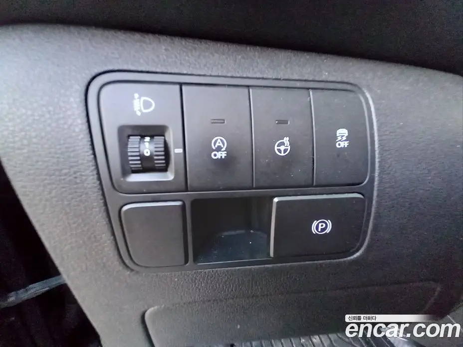 Hyundai Staria 2021 2.2 автомат (гидро), фото 17