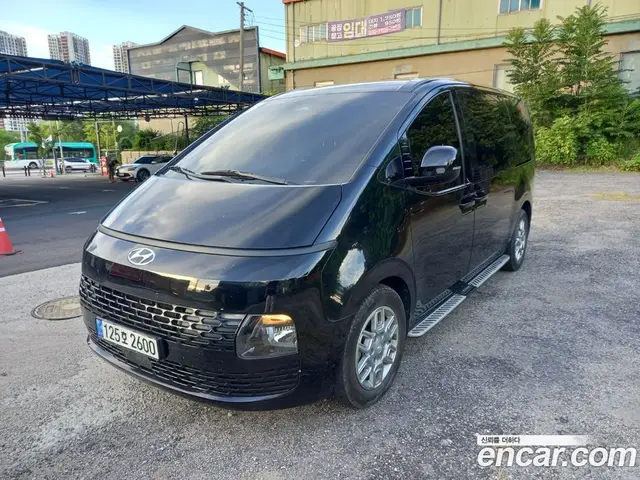 Hyundai Staria 2021 2.2 автомат (гидро), миниатюра 3