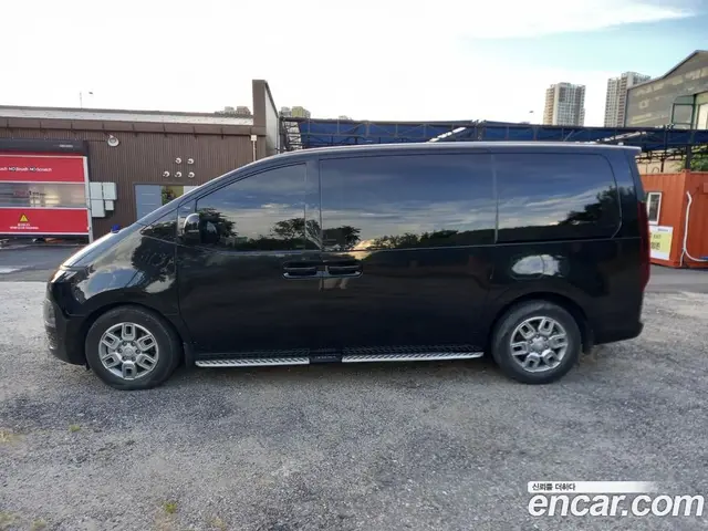 Hyundai Staria 2021 2.2 автомат (гидро), миниатюра 4