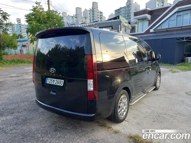 Hyundai Staria 2021 2.2 автомат (гидро), миниатюра 7