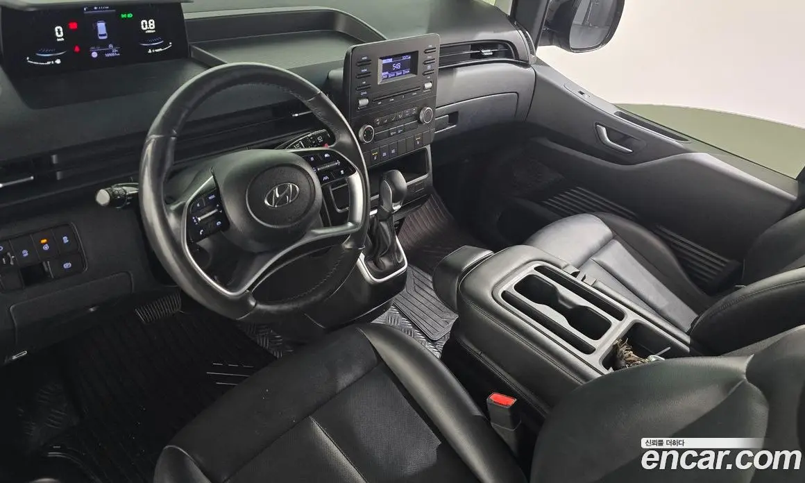 Hyundai Staria 2022 2.2 автомат (гидро), фото 10