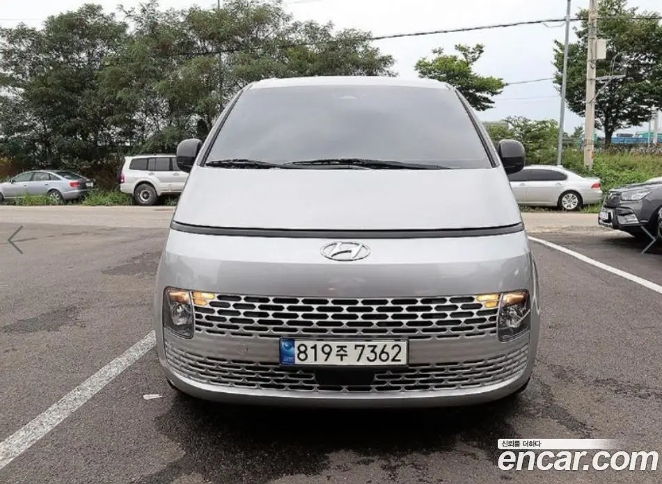 Hyundai Staria 2022 2.2 автомат (гидро), фото 2 Hyundai Staria 2022 2.2 автомат (гидро), фото 2