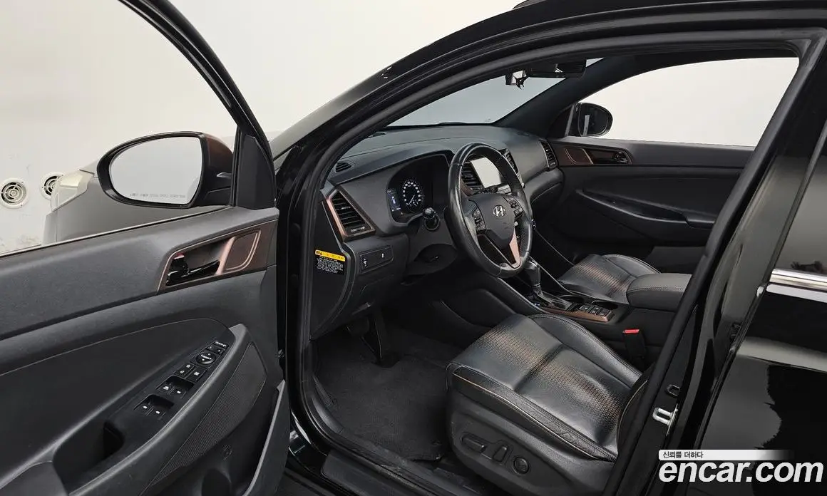 Hyundai Tucson 2016 1.6 автомат (гидро), фото 12