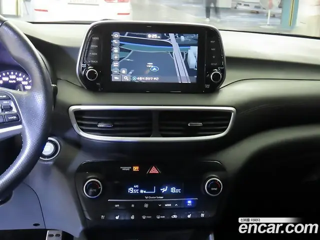 Hyundai Tucson 2019 1.6 автомат (гидро), миниатюра 3