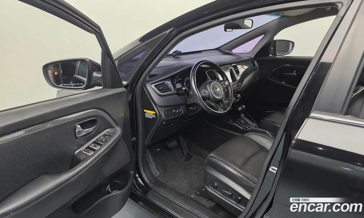 Kia Carens 2018 2.0 автомат (гидро), фото 10