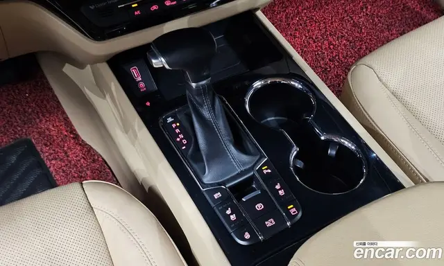 Kia Carnival 2018 2.2 автомат (гидро), миниатюра 11 Kia Carnival 2018 2.2 автомат (гидро), миниатюра 11