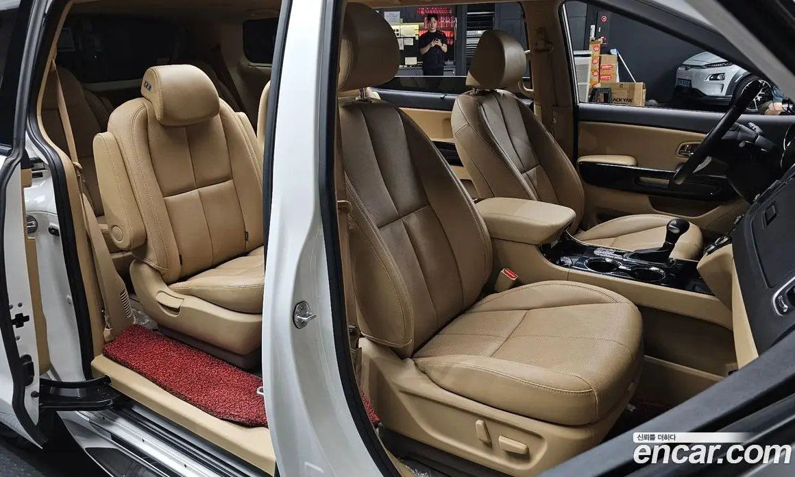 Kia Carnival 2018 2.2 автомат (гидро), фото 15 Kia Carnival 2018 2.2 автомат (гидро), фото 15