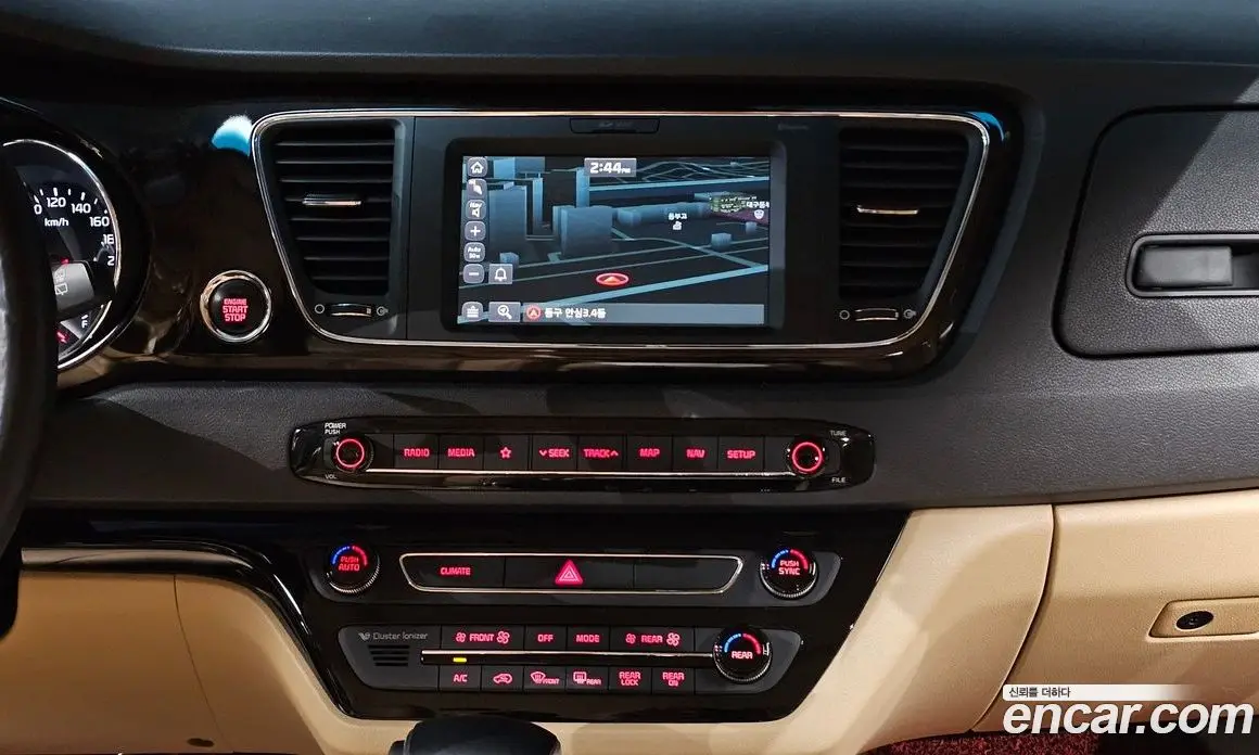 Kia Carnival 2018 2.2 автомат (гидро), фото 19 Kia Carnival 2018 2.2 автомат (гидро), фото 19