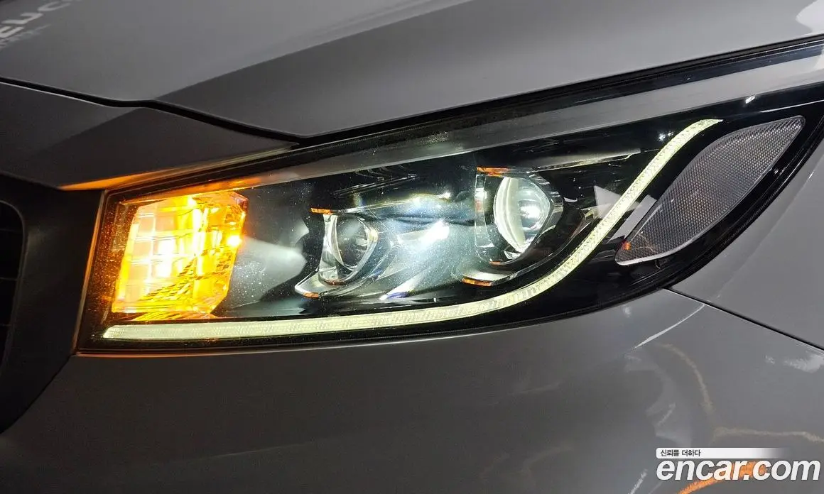 Kia Carnival 2018 2.2 автомат (гидро), фото 7 Kia Carnival 2018 2.2 автомат (гидро), фото 7