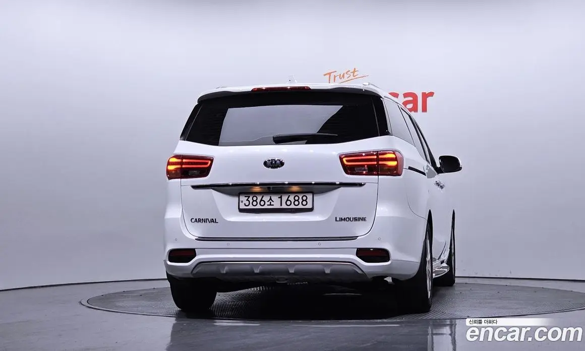 Kia Carnival 2020 2.2 автомат (гидро), фото 4