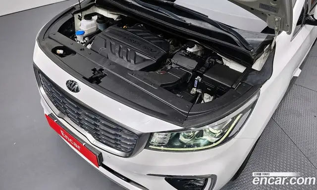Kia Carnival 2020 2.2 автомат (гидро), миниатюра 6