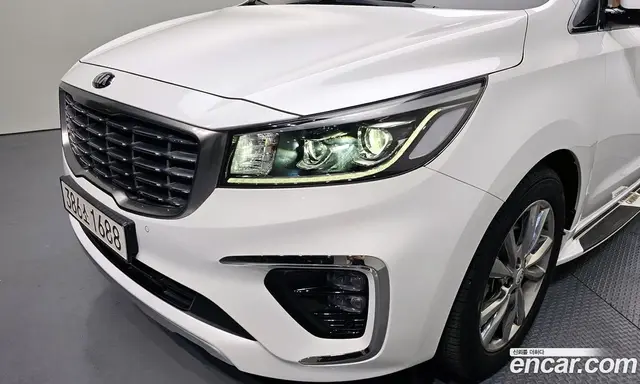 Kia Carnival 2020 2.2 автомат (гидро), миниатюра 8