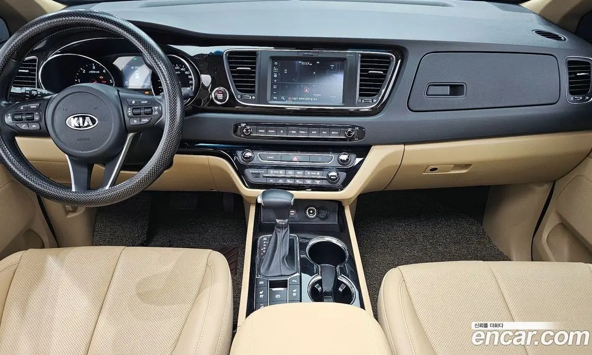 Kia Carnival 2020 2.2 автомат (гидро), фото 10