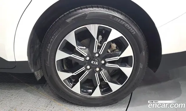 Kia Carnival 2020 2.2 автомат (гидро), миниатюра 7 Kia Carnival 2020 2.2 автомат (гидро), миниатюра 7