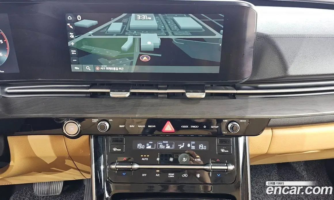 Kia Carnival 2020 2.2 автомат (гидро), фото 18