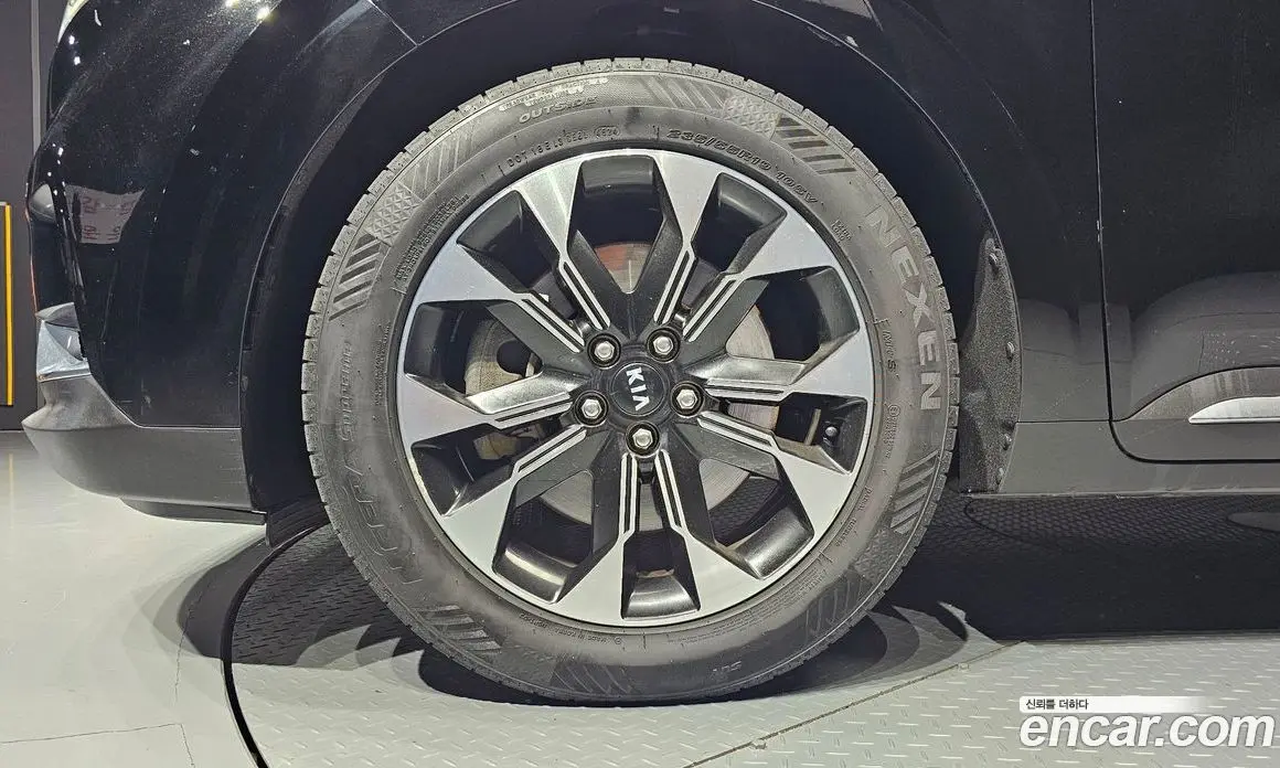 Kia Carnival 2021 2.2 автомат (гидро), фото 5 Kia Carnival 2021 2.2 автомат (гидро), фото 5
