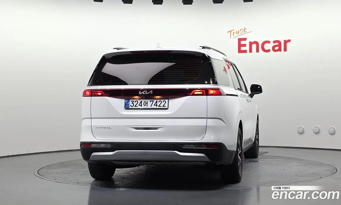 Kia Carnival 2022 2.2 автомат (гидро), фото 4 Kia Carnival 2022 2.2 автомат (гидро), фото 4