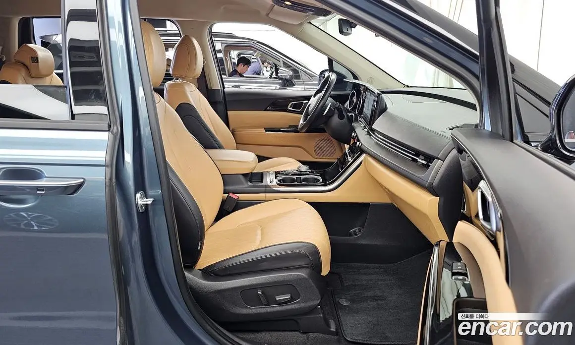 Kia Carnival 2022 2.2 автомат (гидро), фото 17 Kia Carnival 2022 2.2 автомат (гидро), фото 17