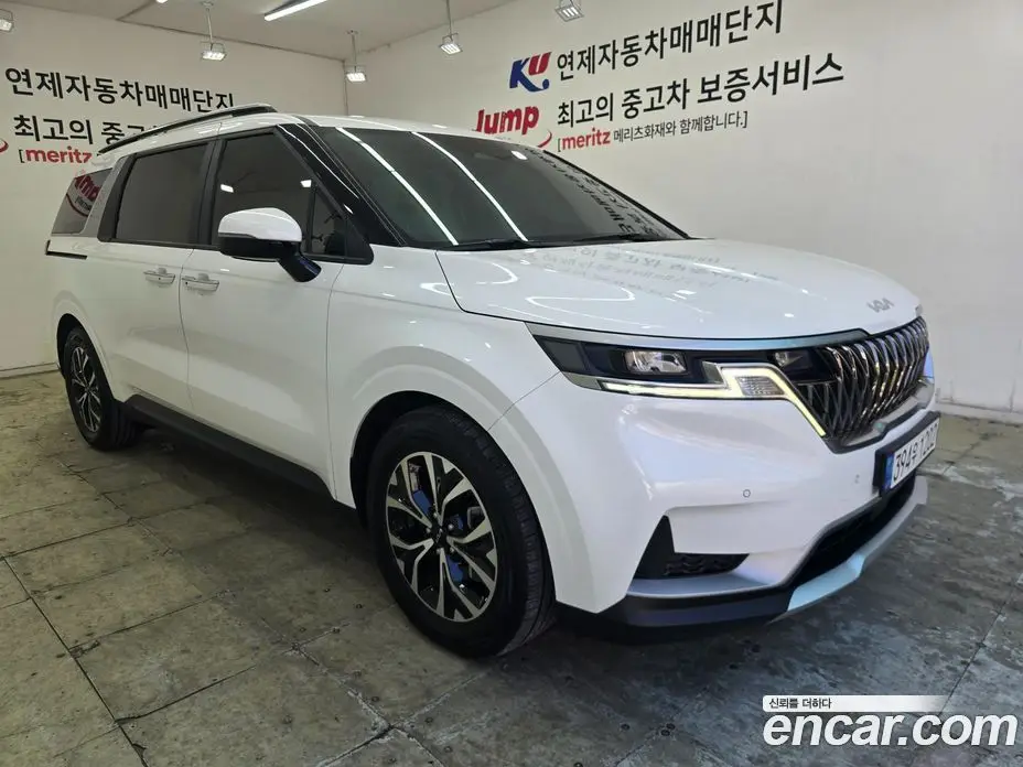 Kia Carnival 2022 3.5 автомат (гидро), фото 3 Kia Carnival 2022 3.5 автомат (гидро), фото 3