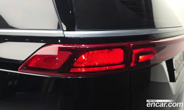 Kia Carnival 2023 2.2 автомат (гидро), миниатюра 9