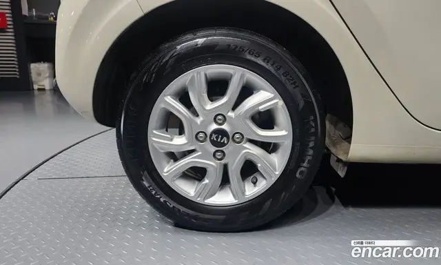 Kia Morning 2017 1.0 автомат (гидро), миниатюра 5