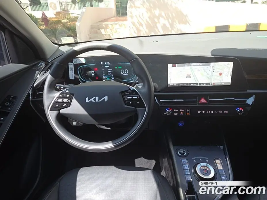 Kia Niro 2024 1.6 автомат (гидро), фото 13 Kia Niro 2024 1.6 автомат (гидро), фото 13
