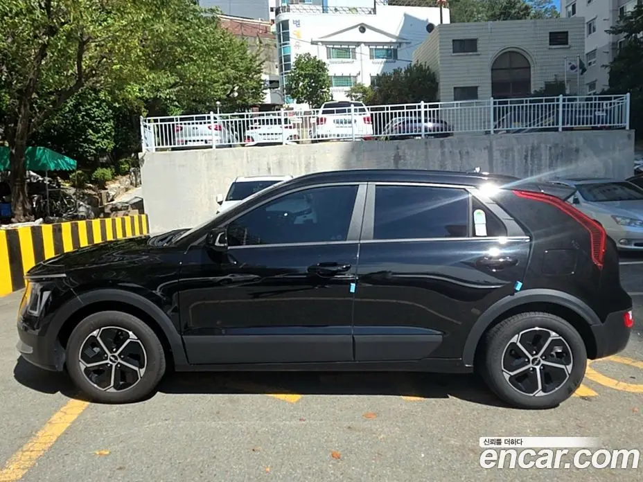 Kia Niro 2024 1.6 автомат (гидро), фото 3 Kia Niro 2024 1.6 автомат (гидро), фото 3