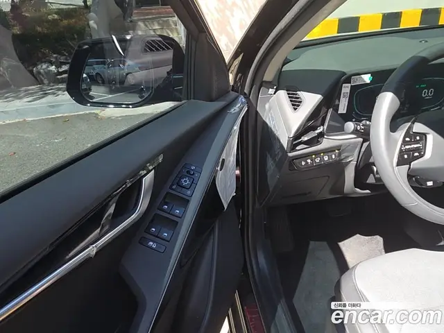 Kia Niro 2024 1.6 автомат (гидро), миниатюра 8 Kia Niro 2024 1.6 автомат (гидро), миниатюра 8