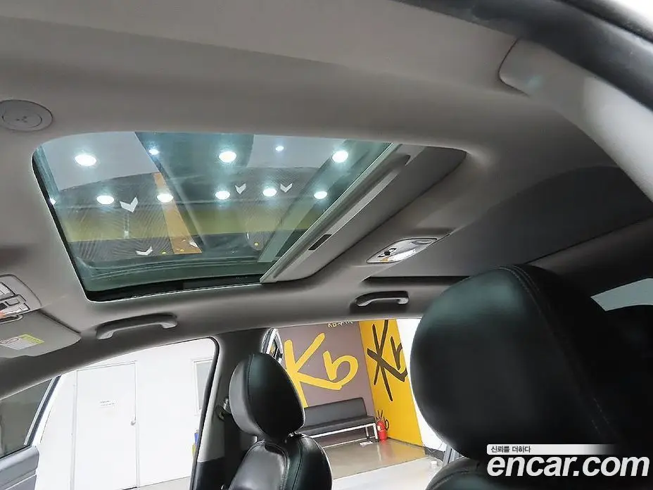 Kia Sportage 2012 2.0 автомат (гидро), фото 16