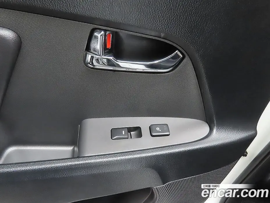Kia Sportage 2012 2.0 автомат (гидро), фото 10