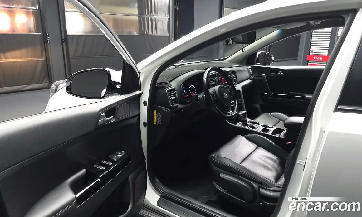 Kia Sportage 2015 2.0 автомат (гидро), фото 10