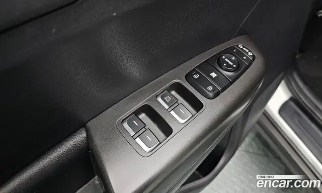 Kia Sportage 2017 2.0 автомат (гидро), миниатюра 12