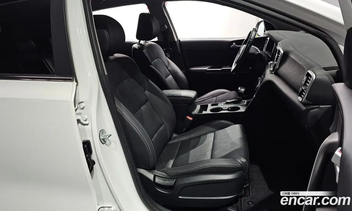Kia Sportage 2017 2.0 автомат (гидро), фото 10