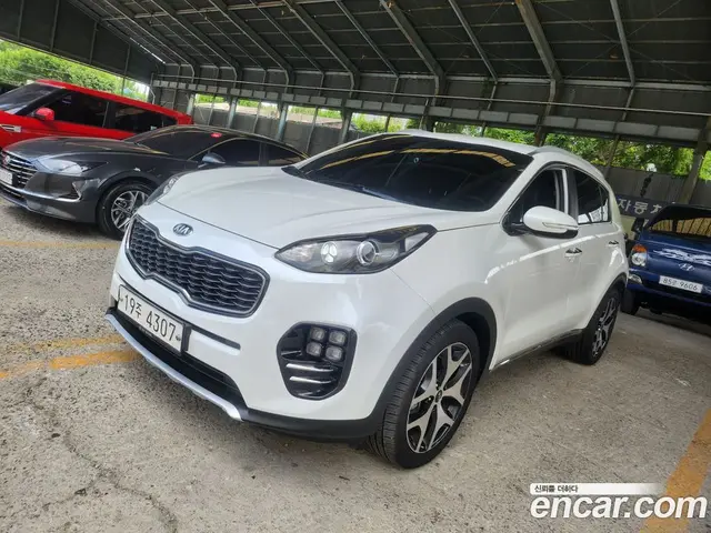 Kia Sportage 2018 2.0 автомат (гидро), миниатюра 8