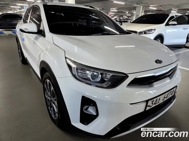 Kia Stonic 2017 1.6 автомат (гидро), миниатюра 2