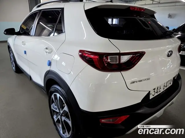 Kia Stonic 2017 1.6 автомат (гидро), миниатюра 5