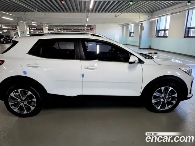 Kia Stonic 2017 1.6 автомат (гидро), миниатюра 8
