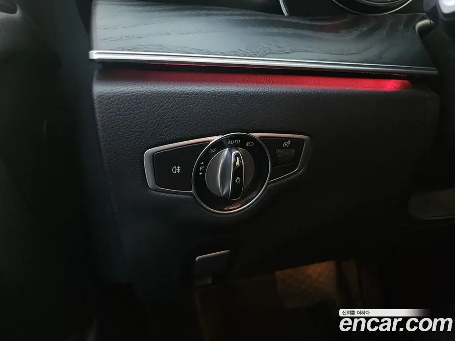 Mercedes-Benz E-Class 2016 1.9 автомат (гидро), фото 13