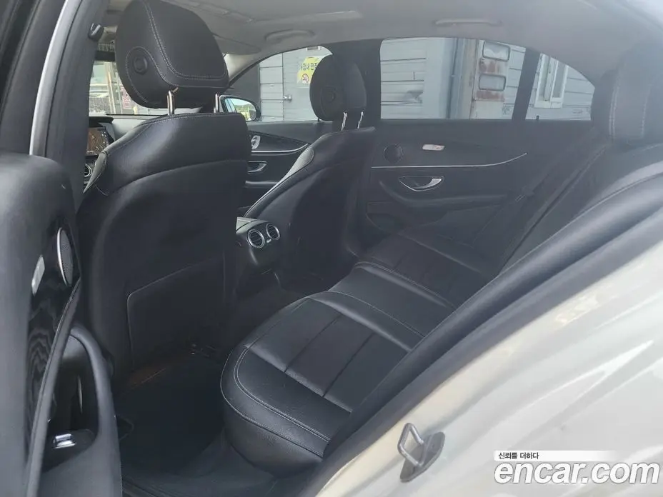 Mercedes-Benz E-Class 2016 1.9 автомат (гидро), фото 19