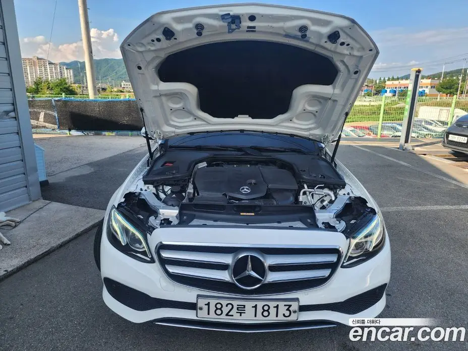 Mercedes-Benz E-Class 2016 1.9 автомат (гидро), фото 5