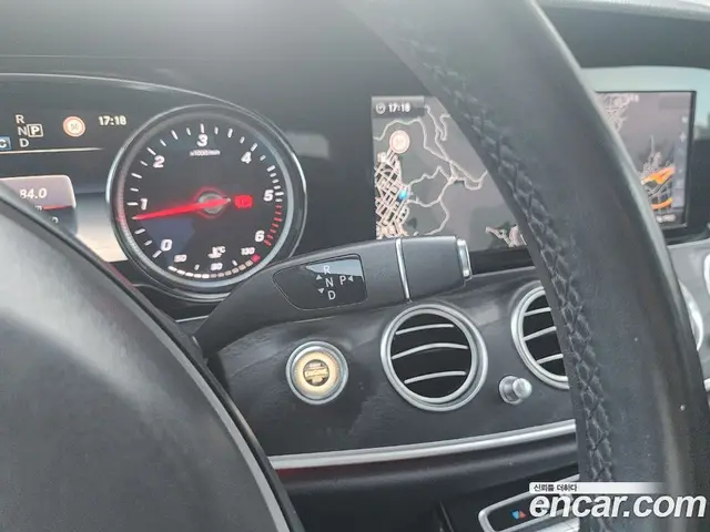 Mercedes-Benz E-Class 2016 1.9 автомат (гидро), миниатюра 9