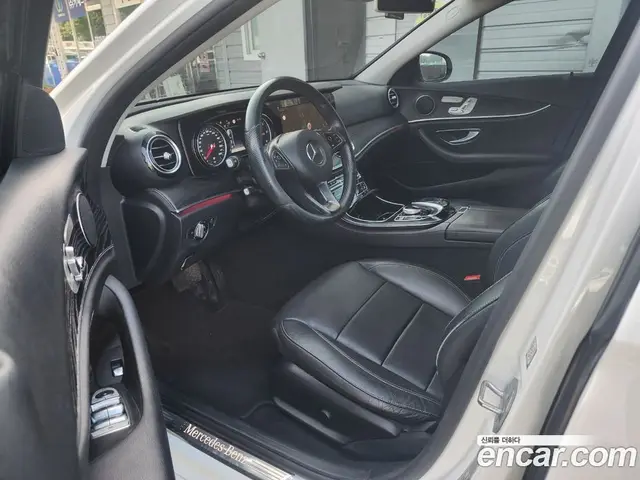 Mercedes-Benz E-Class 2016 1.9 автомат (гидро), миниатюра 10